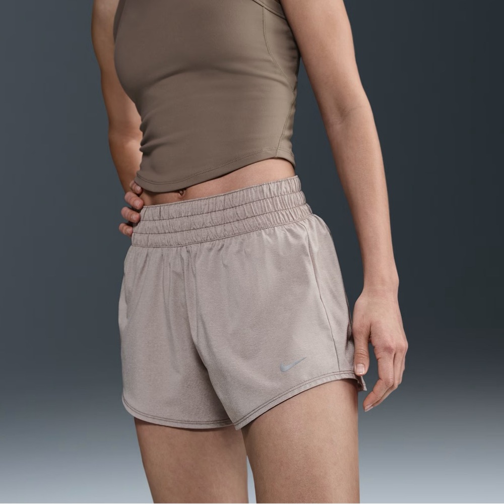 Nike Women's Dri Fit Shorts Size Small